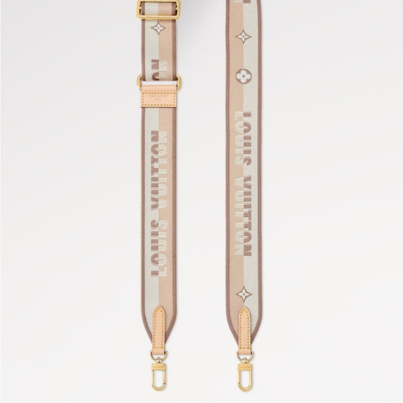 Louis Vuitton Handbags - Louis Vuitton Bandouliere strap